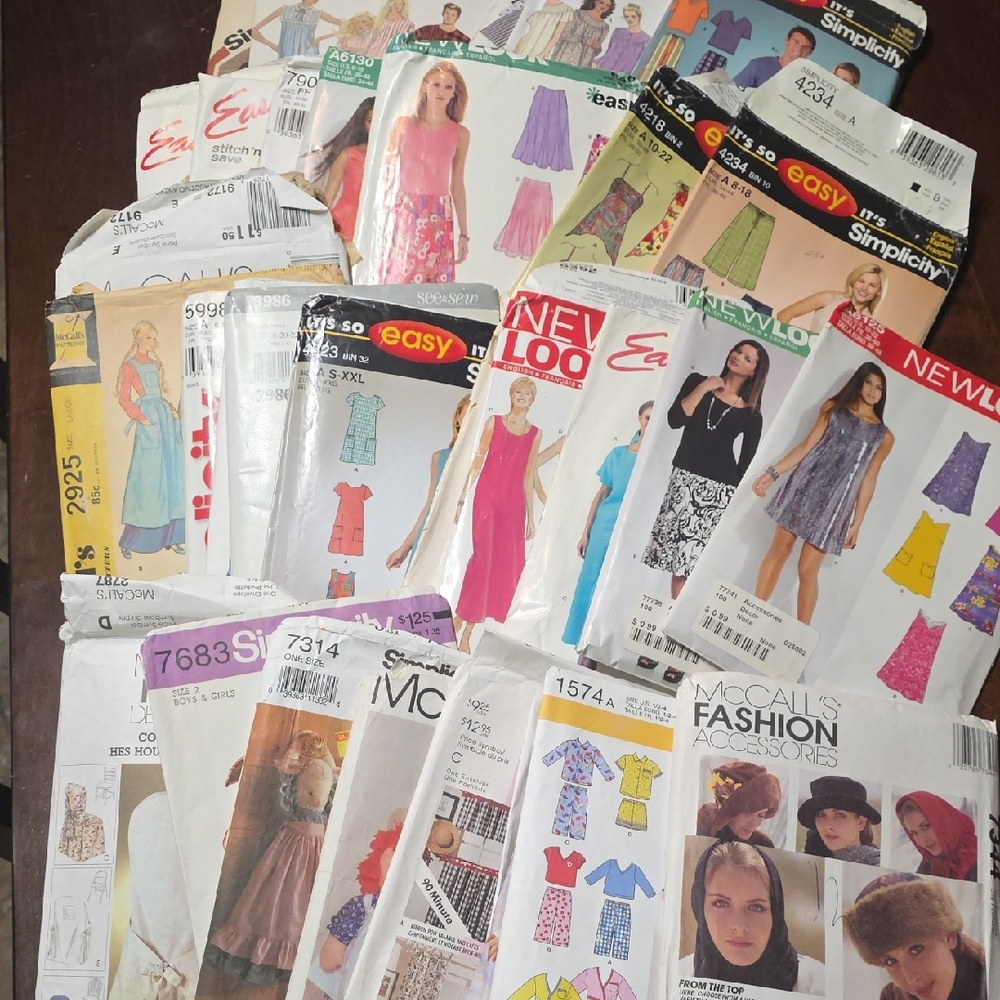 Pattern Lot of 32 Different Patterns. Clothes, Pj's, Home Decor